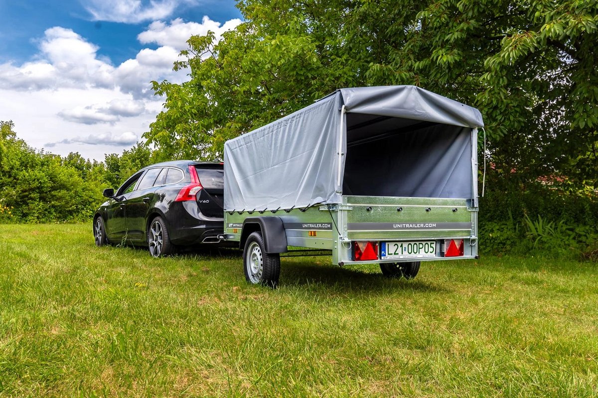 Straßenanhänger mit Hochplane, Spriegel H-800 und Stützrad 230x125 Garden Trailer 230 KIPP